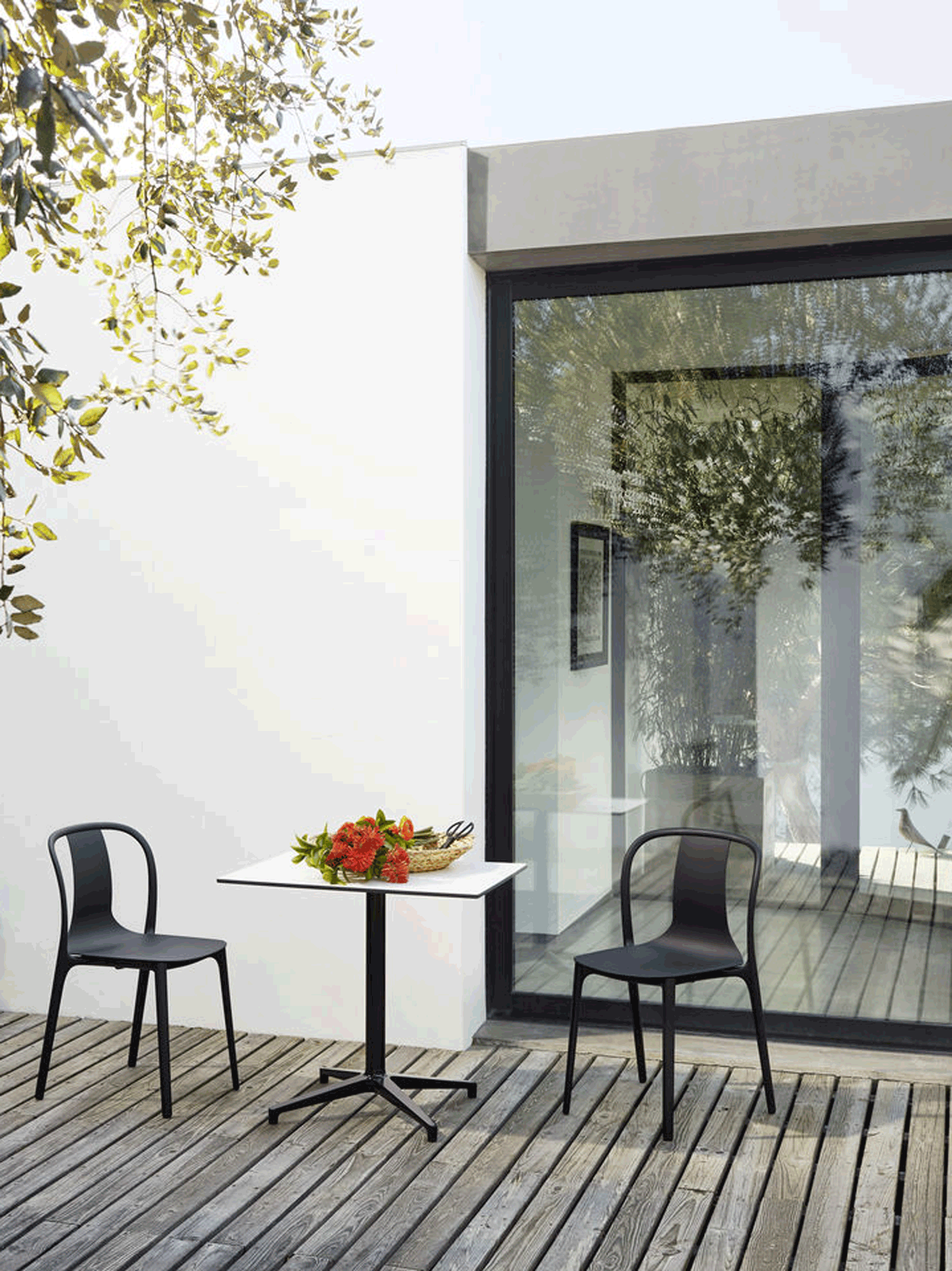 web_3348364_Belleville-Bistro-Table-Eames-House-bird_v_fullbleed_1440x web_3348364_Belleville-Bistro-Table-Eames-House-bird_v_fullbleed_1440x